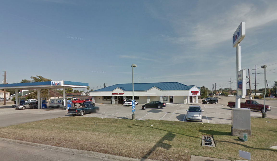 8350 GladysBright Cleaners and Top Shelf Liquor